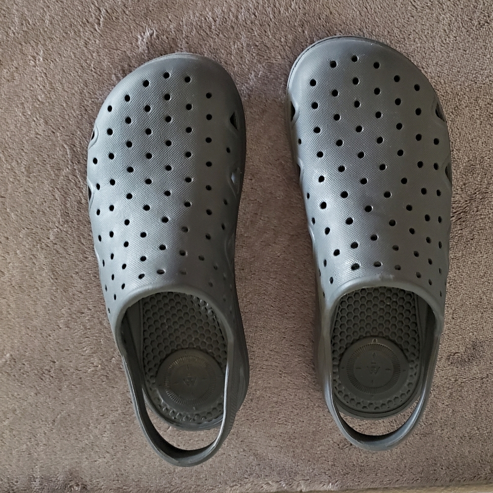 Totes Clogs - Picture 2 of 7